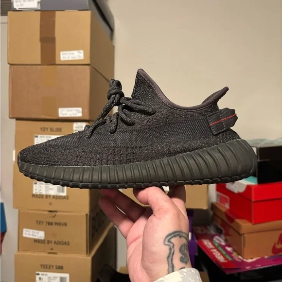 Adidas Yeezy 350 V2 ‘Black Reflective’. 8.5 men or 10 women. *LIKE NEW - Picture 2 of 11